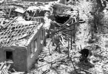 Momento en el que soldados ucranianos se rinden sin ofrecer resistencia