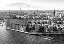 El Parlamento de Hamburgo se niega a romper su hermanamiento con San Petersburgo