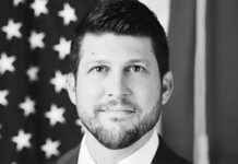 El Fiscal general de Florida amenaza a los comunistas por defender la soberanía de Cuba