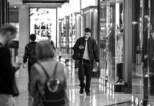 Entran en vigor en Rusia restricciones al uso de palabras extranjeras