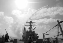 EE.UU. afirma haber hundido 16 buques de guerra iraníes y un submarino