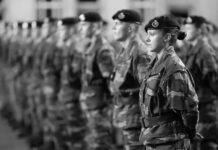 600 paracaidistas británicos y franceses se entrenan para intervenir en Ucrania