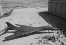 EE. UU. envió bombarderos B-1 a Inglaterra para atacar