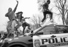 Aumentan las huelgas estudiantiles contra la policía de emigración