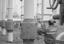 Hungría y Eslovaquia acuerdan construir un oleoducto propio para enfrentar la inseguridad energética