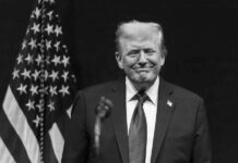 Trump celebra muerte de exfiscal Mueller que investigó trama rusa