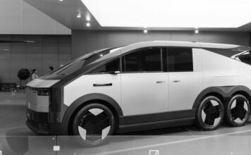 Auto volador chino emprende vuelo en los cielos de una gran ciudad