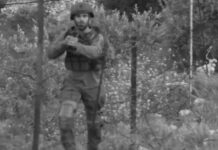 Nazi-sionistas apuntan a equipo de CNN que graba su propia detención