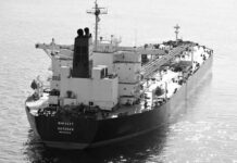 El capitán chino de un buque de la ‘flota fantasama’ rusa condenado a un año de cárcel