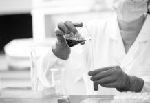 Argentina: la ciencia acumula una caída histórica del 50,8% con Javier Milei