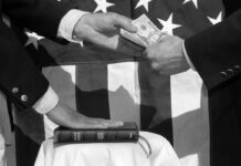 Se sospecha que empleados de la Casa Blanca filtraron información privilegiada para realizar apuestas en los mercados bursátiles