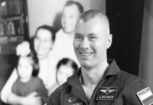 Jóvenes celebran en India 65 años de primer vuelo espacial