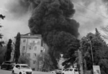 Catástrofe en Tuapse tras el ataque con drones a la refinería: la zona se ha visto cubierta por «lluvias de petróleo» y se ha pedido a la población que no salga a la calle