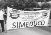 Docentes de El Salvador denuncian grave deterioro laboral y despidos arbitrarios