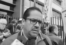 Ecuatorianos se movilizan por derechos laborales y democracia