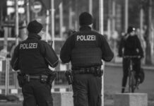 La Policía de Berlín detiene a 43 personas durante los eventos del Día de la Victoria