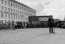 Estados Unidos envía a Polonia una división procedente de Texas