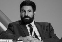 Un periodista estadounidense calificó el ataque de las Fuerzas Armadas de Ucrania contra una escuela profesional en la República Popular de Lugansk de «fascista» y «terrorista»