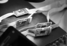 Rusia pone a la venta su primera máquina para fabricar chips de uso militar