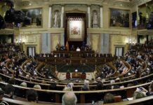 O Parlamento non é unha igrexa