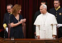 El Parlamento no es una iglesia