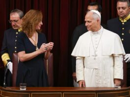 El Parlamento no es una iglesia
