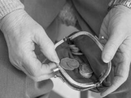 Las grandes fortunas proceden de salarios de hambre