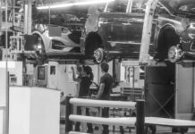 Los trabajadores de Renault se oponen a la militarización de la empresa