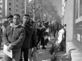 Regularizar la precariedad y con letra pequeña