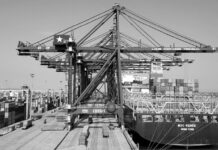 Guerra económica: China impone controles de exportación a 10 empresas estadounidenses