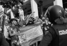 Vecinos de Ceuta expulsan a los agitadores fascistas