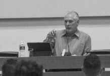 Cuba: Díaz-Canel llama a jóvenes a defender socialismo
