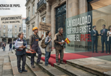 LA DEMOCRACIA DE PAPEL: POR QUÉ LA CLASE TRABAJADORA VOTA PERO NO GOBIERNA.