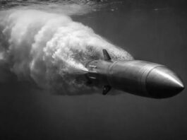 China construye un buque nodriza gigante capaz de transportar cuatro drones submarinos de 45 metros